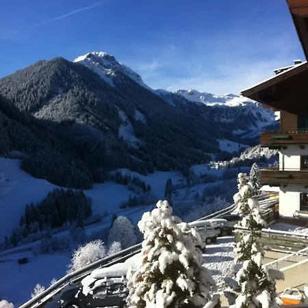 In-ski Out - Gaestehaeuser - Wallegghof Christianhof Vandrerhjem Saalbach-Hinterglemm