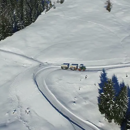 In-ski Out - Gaestehaeuser - Wallegghof Christianhof Saalbach-Hinterglemm